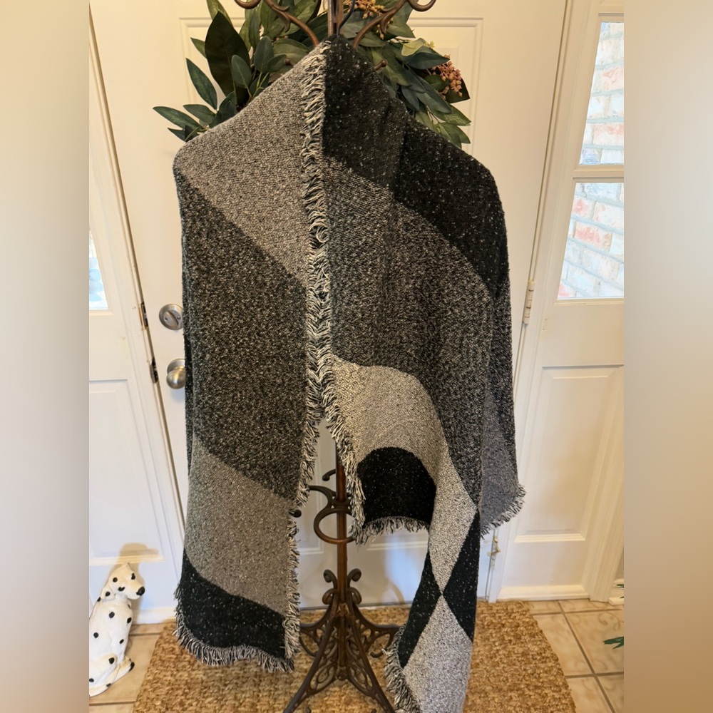 Extra Large Black & Gray Colorblock Blanket Scarf Wrap Shawl with Fringe OS